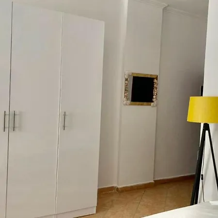 Livi Beachfront Apartment Durrës Esterno foto